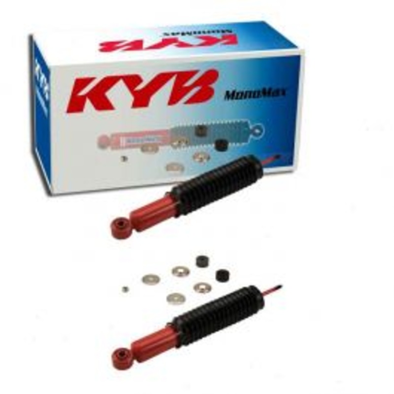 2 pc KYB MonoMax Front Shock Absorbers for 2001-2006 GMC Sierra 3500