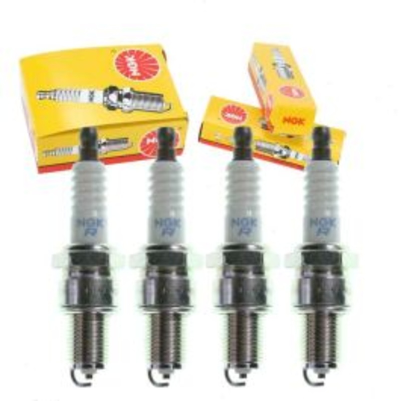4 pc NGK Standard Spark Plugs for 1975-1976 Nissan 610 2.0L L4
