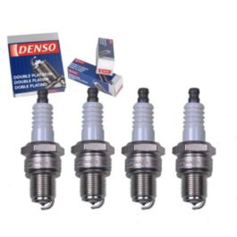 4 pc DENSO Double Platinum Spark Plugs for 1983-1985 Mitsubishi Mighty Max 2.6L L4