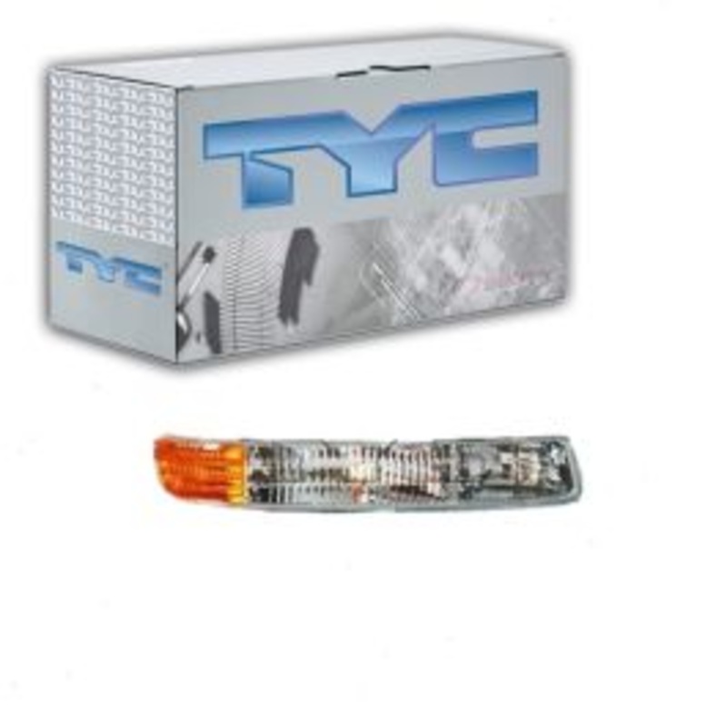 TYC Front Right Turn Signal Parking Side Marker Light for 2001-2006 GMC Sierra 3500