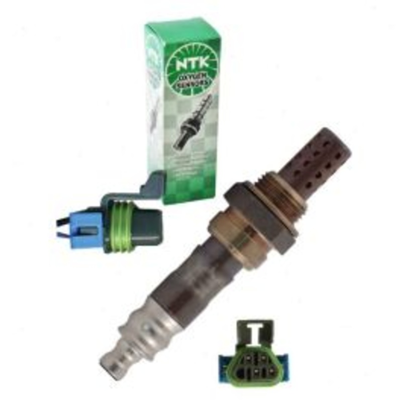 NGK NTK Upstream Right Oxygen (O2) Sensor for 2001-2002 GMC Sierra 1500 6.0L V8