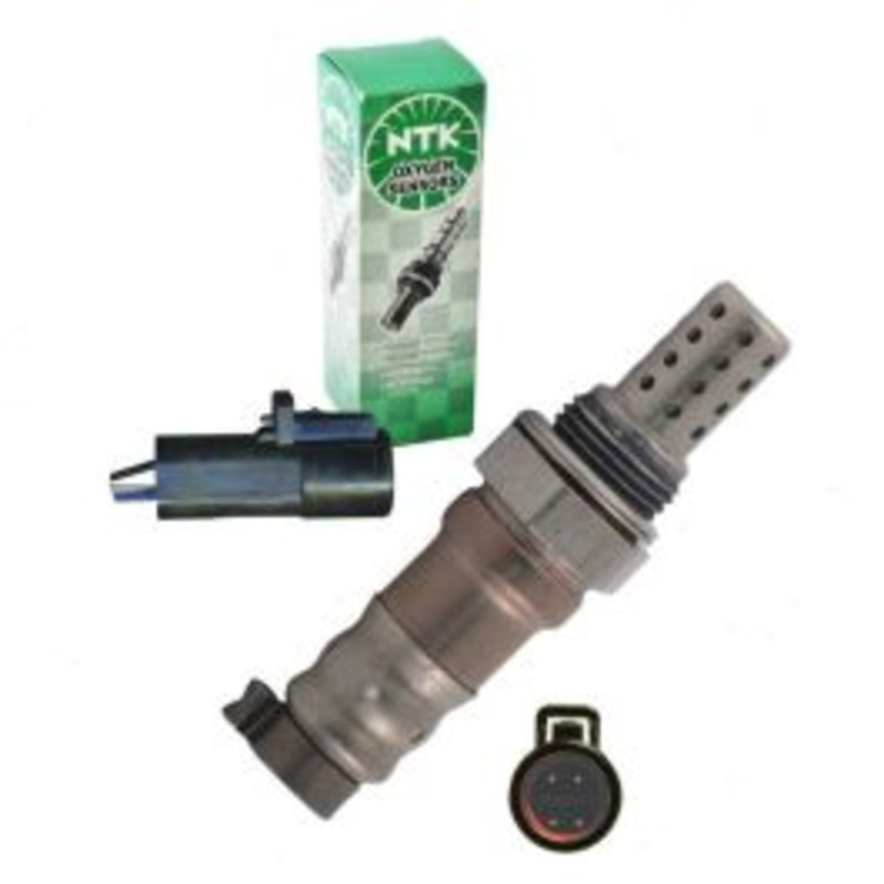 NGK NTK Upstream Right Oxygen (O2) Sensor for 2001-2008 Lincoln Navigator 5.4L V8