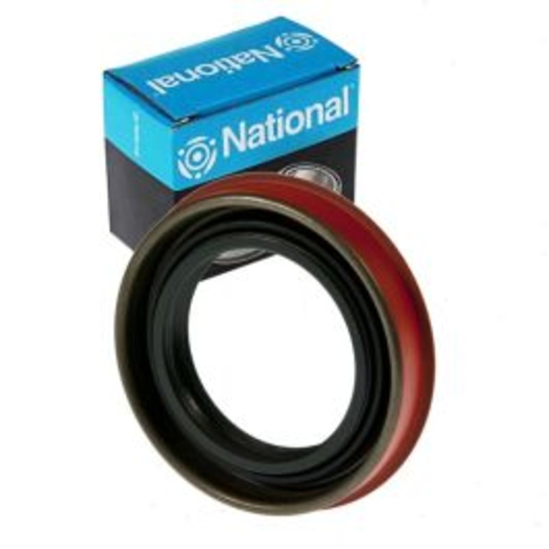 National Front Outer Differential Pinion Seal for 1997-1999 GMC K1500